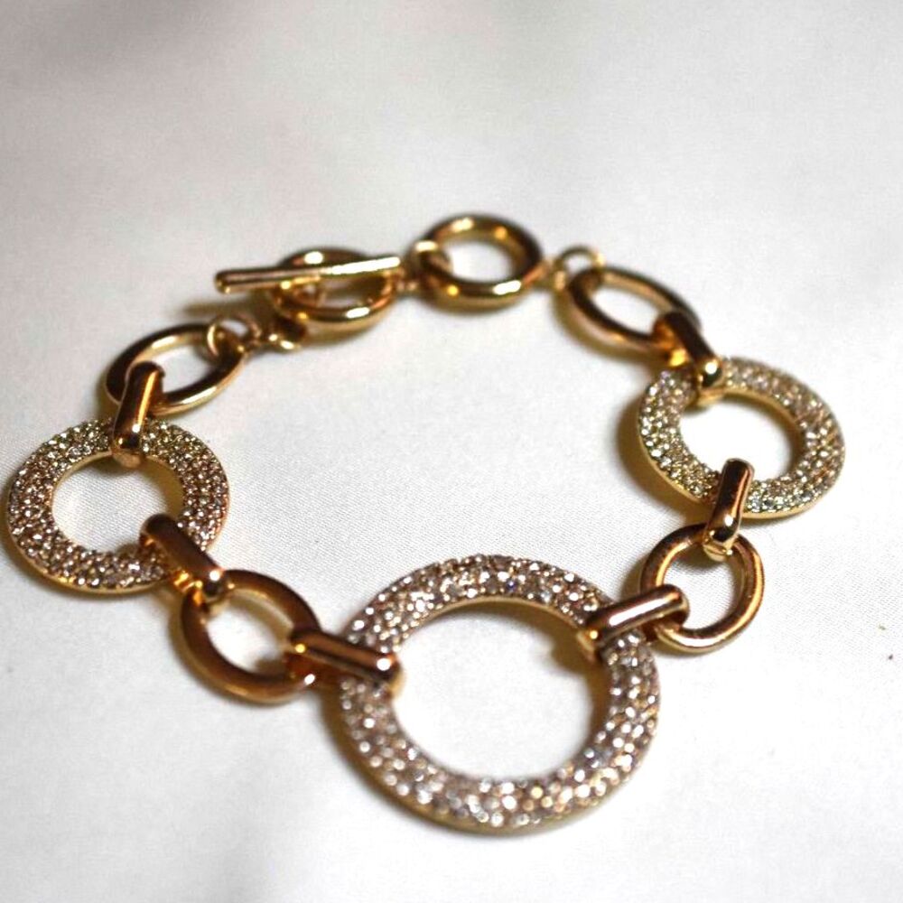 Fetching Crystal Accents Circular Gold Tone Link 8" Party Glam Diva Bracelet